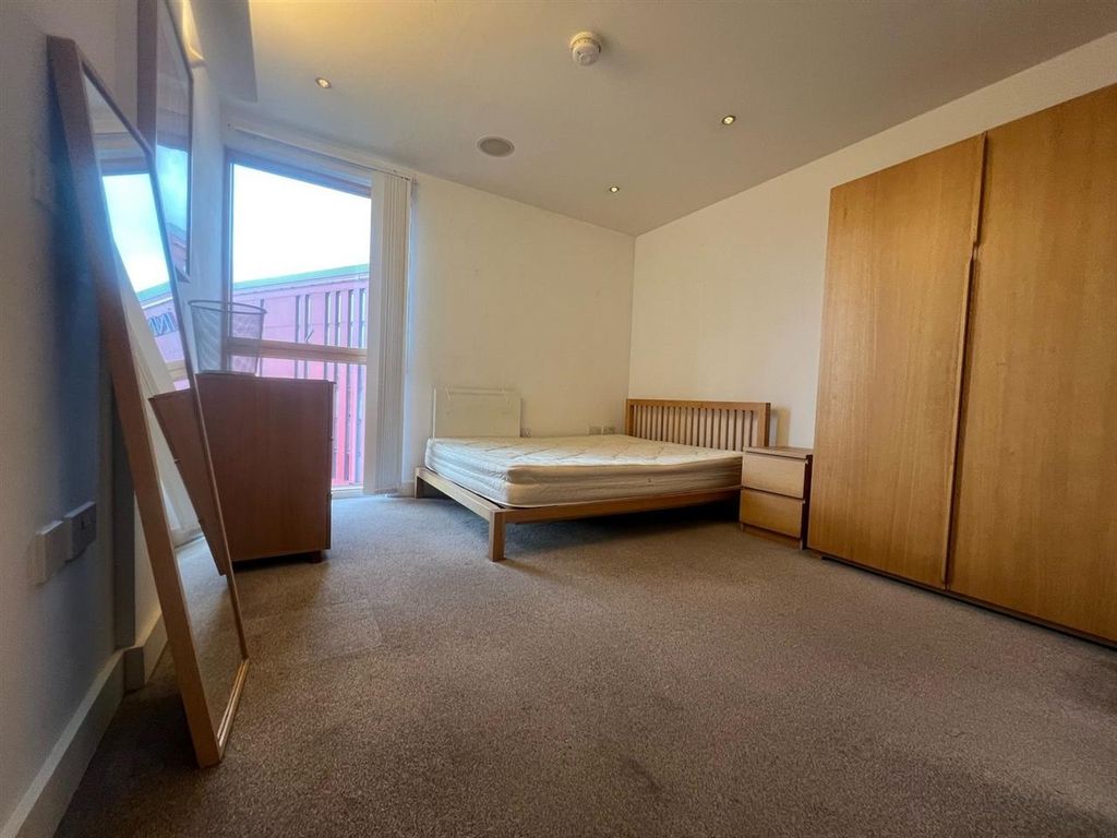 Property photo 3 of 8