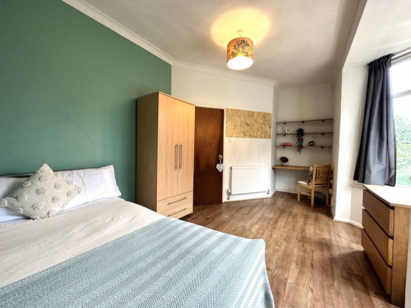 Property photo 3 of 9 Photo 3