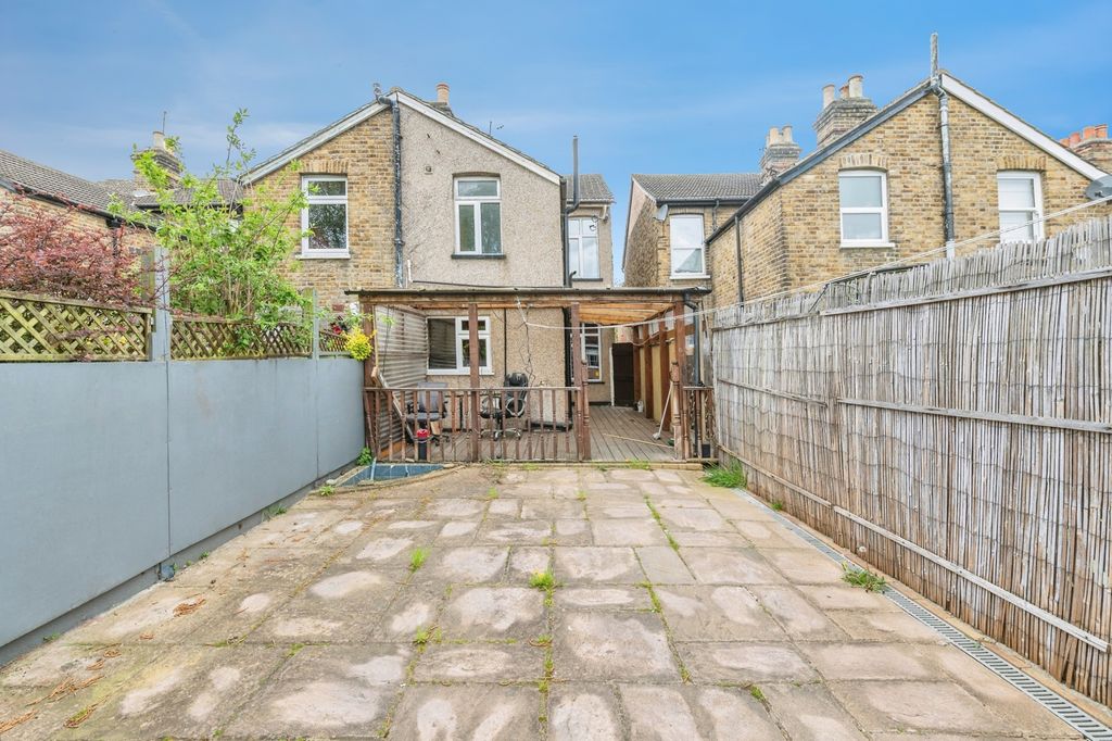 Property photo 2 of 13 Pbox-Img.Jpg