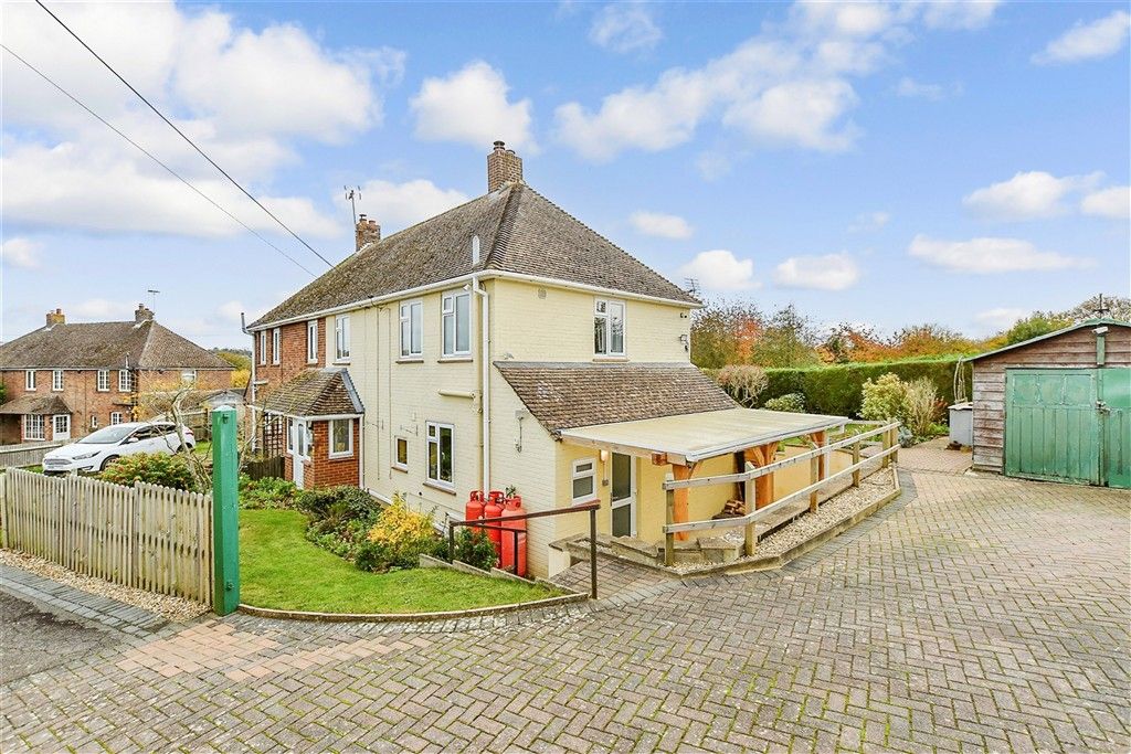 Property photo 2 of 11 External (Web)