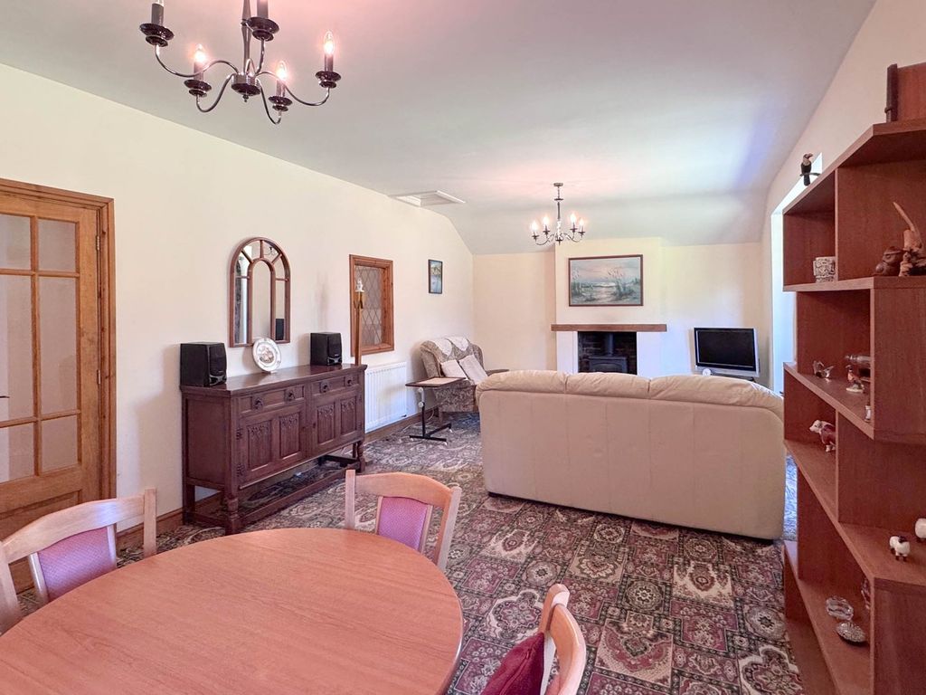 Property photo 3 of 56