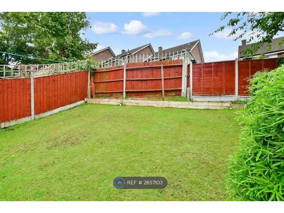 Property photo 2 of 7 Back Garden