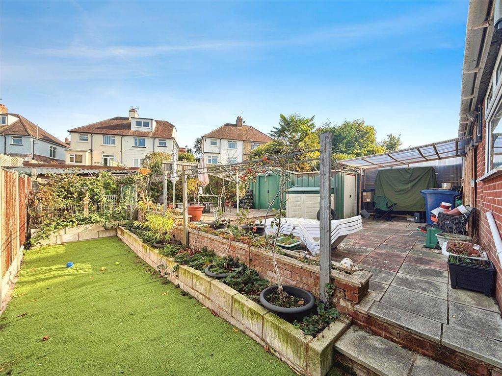 Property photo 2 of 20 Garden