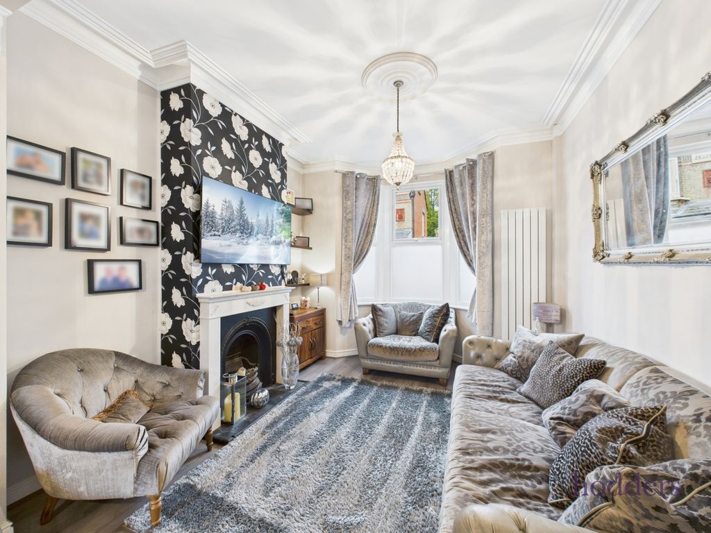 Property photo 2 of 18 Picture No. 11