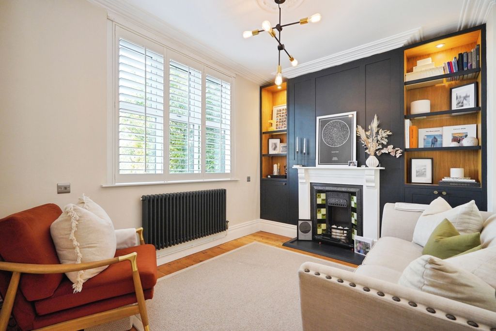 Property photo 2 of 18 Pbox-Img.Jpg