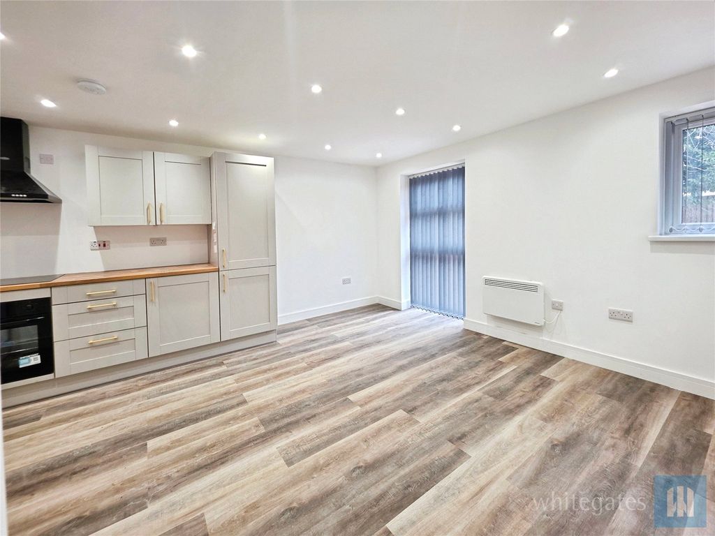 Property photo 3 of 13 Picture No. 06