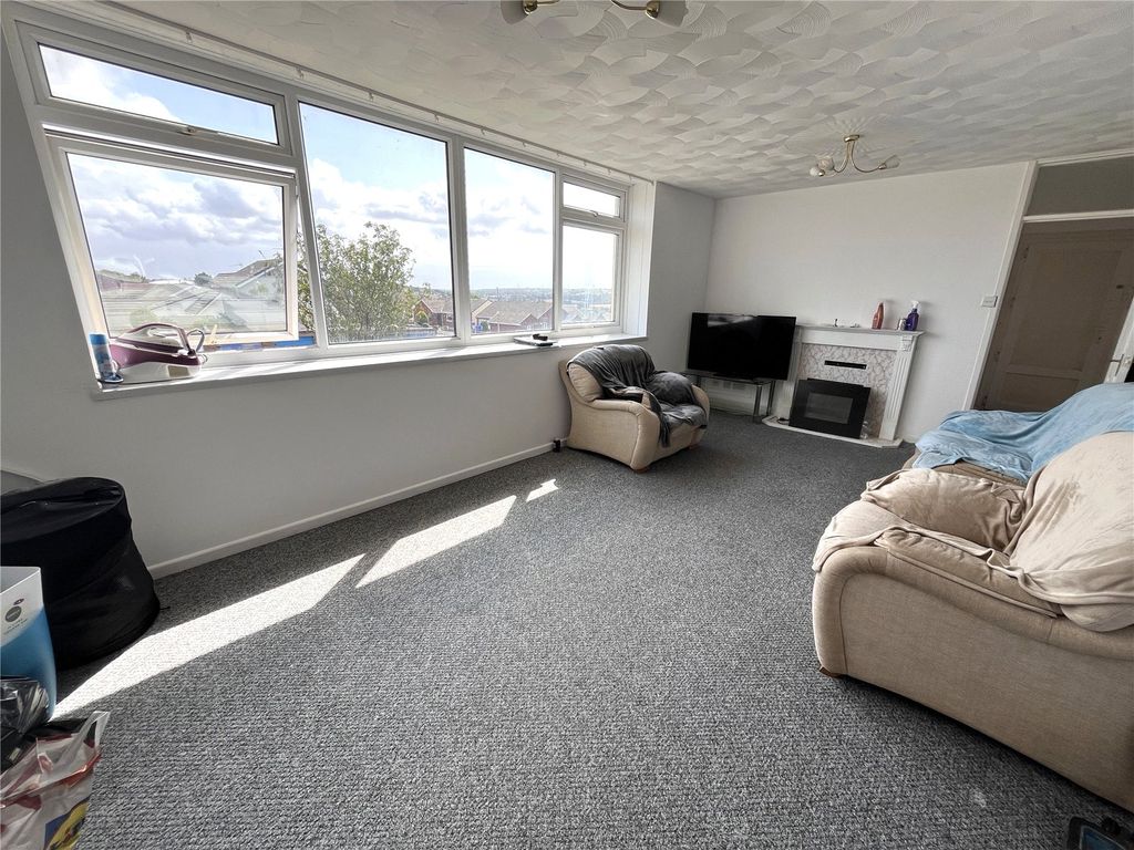 Property photo 2 of 11 Picture No. 06