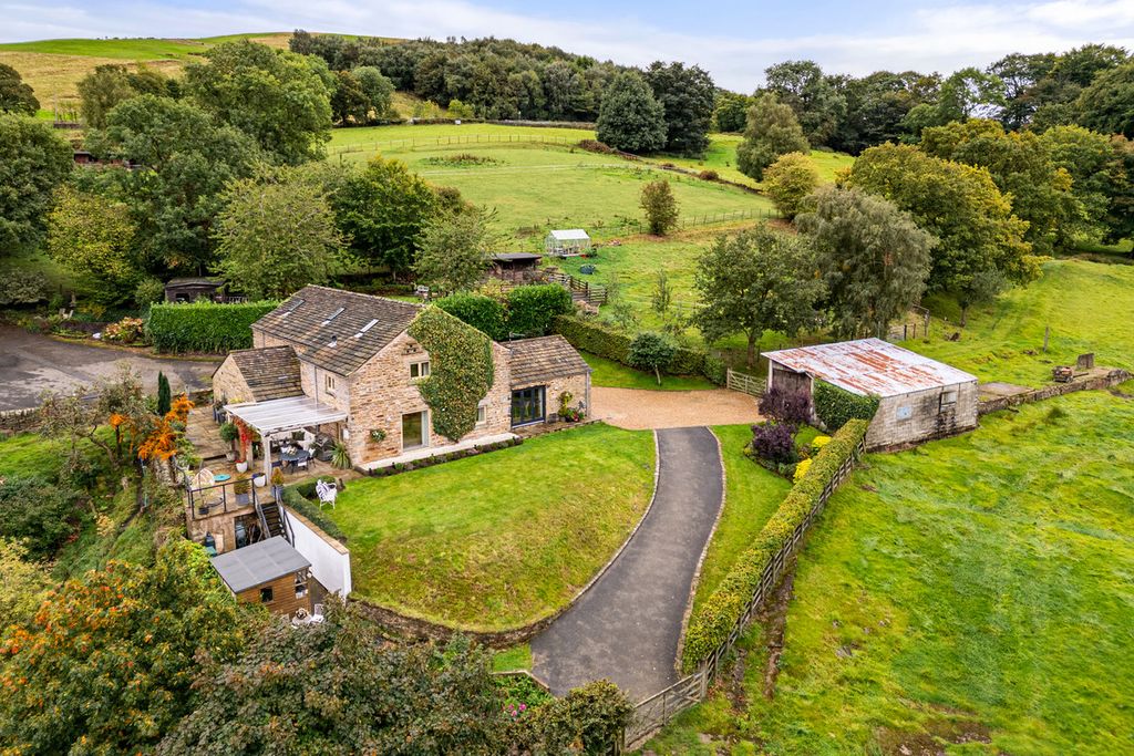 Property photo 1 of 50