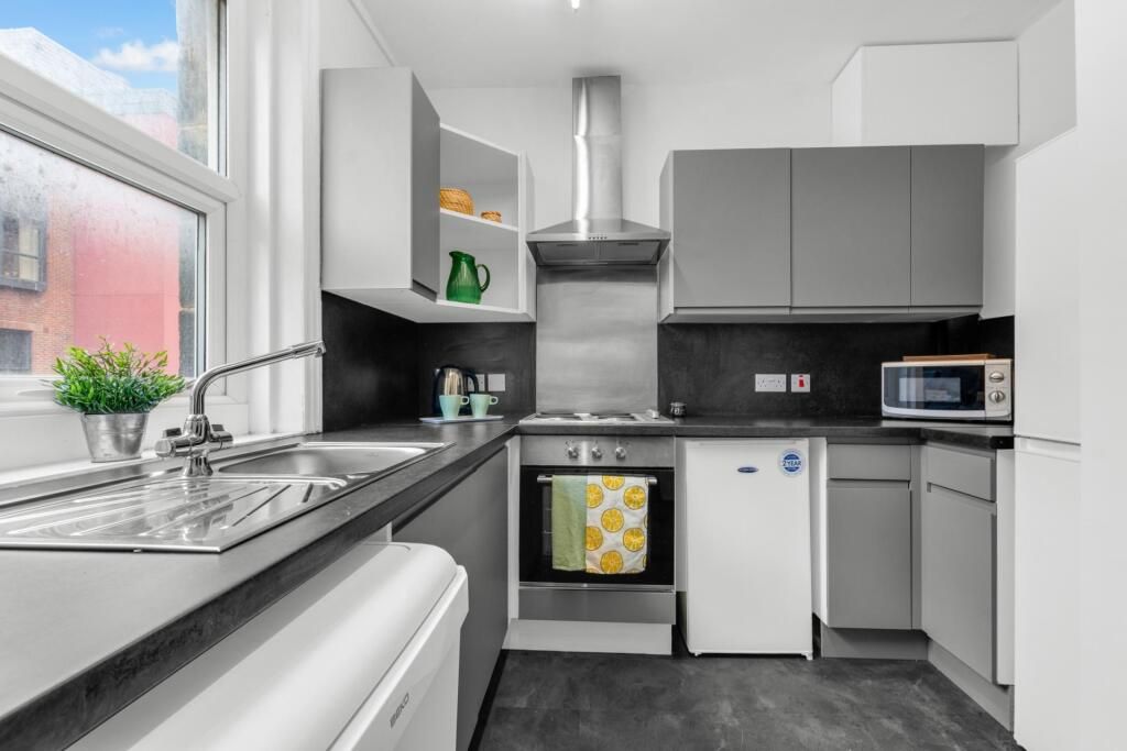 Property photo 3 of 7 Gallery