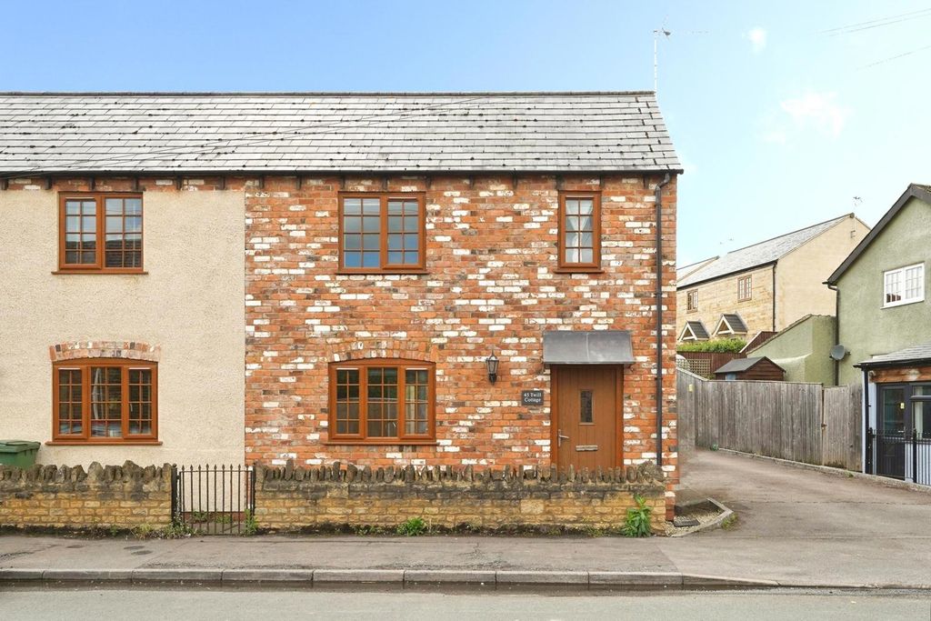 Property photo 1 of 11 Pbox-Img.Jpg