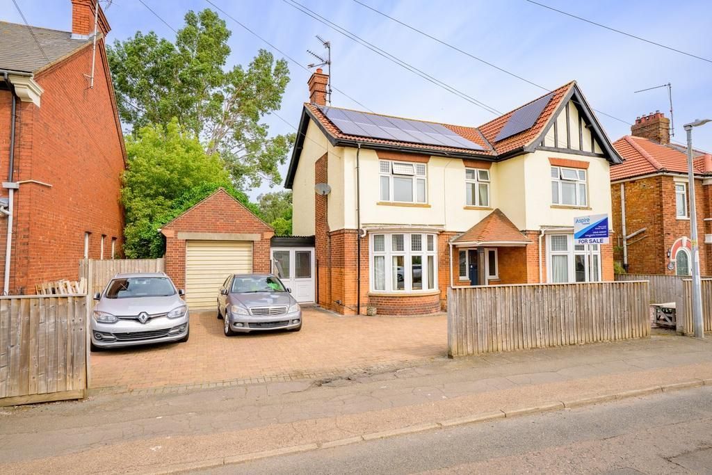 Property photo 1 of 23