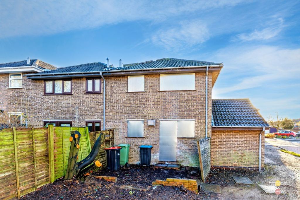 Property photo 2 of 19