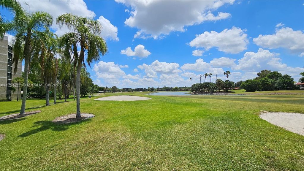 Property photo 1 of 2