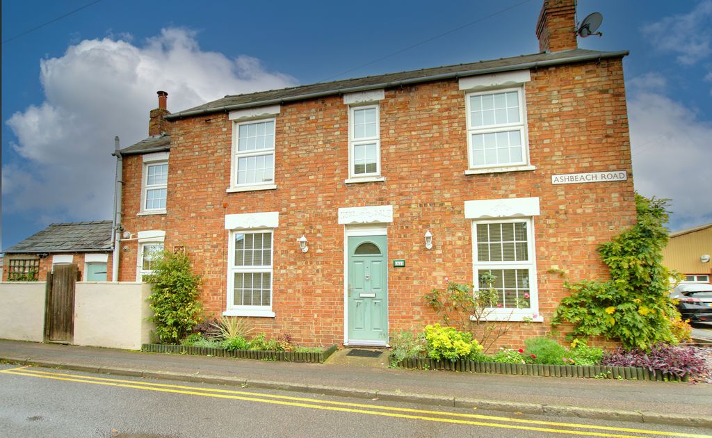 Property photo 1 of 9