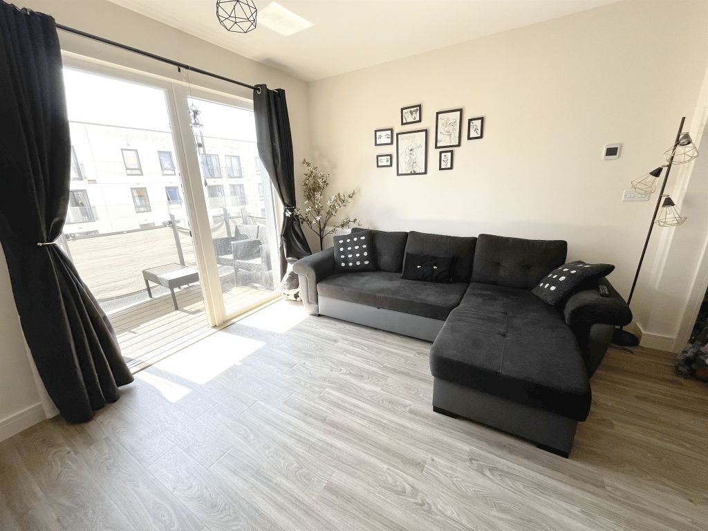 Property photo 3 of 13