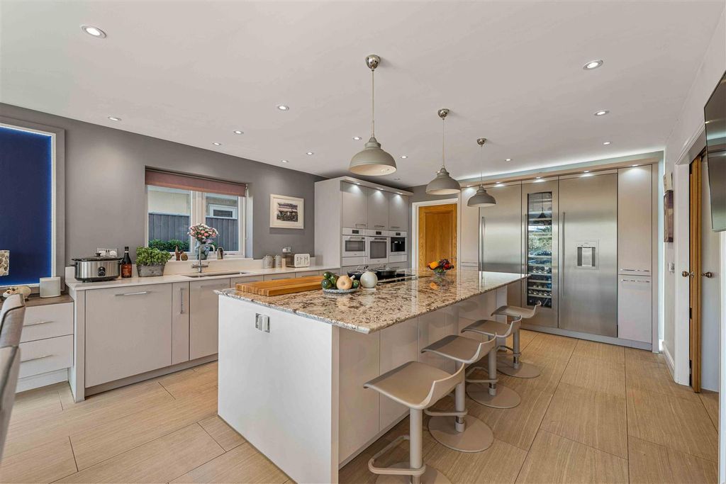 Property photo 2 of 38 Mistletoe House-16.Jpg