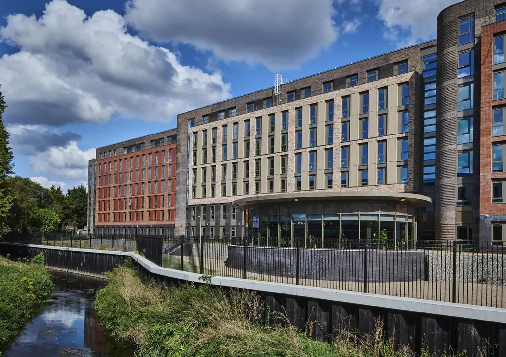 Apartment in Nottingham, Radford - View 3