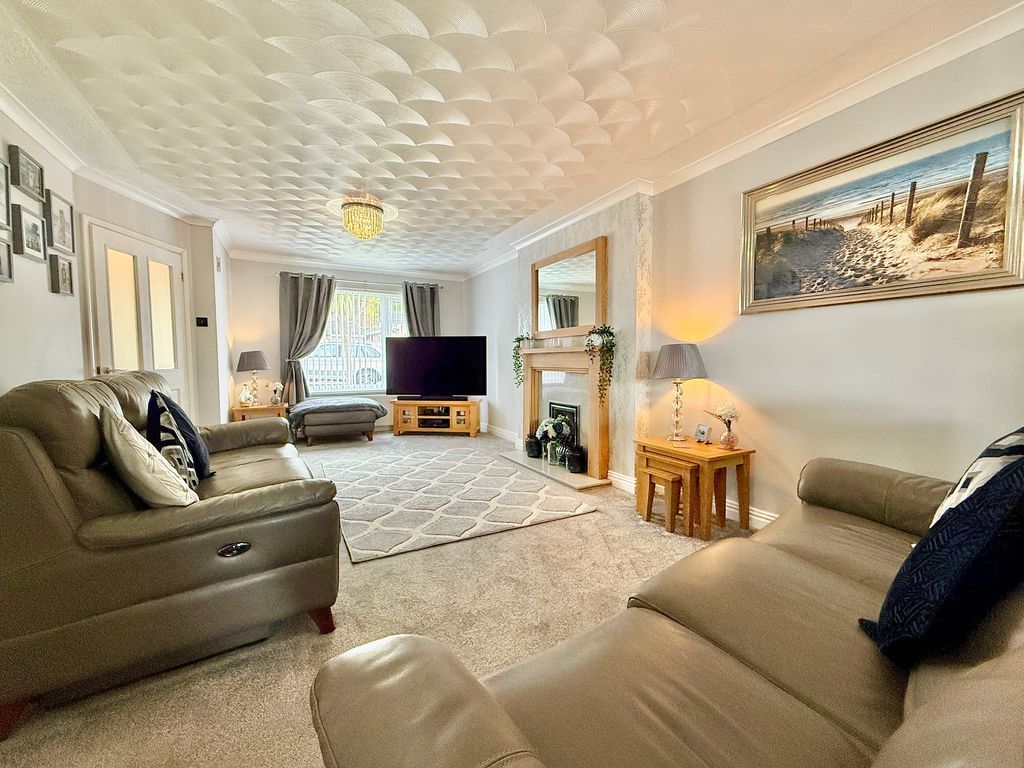 Property photo 2 of 35 Photo 6