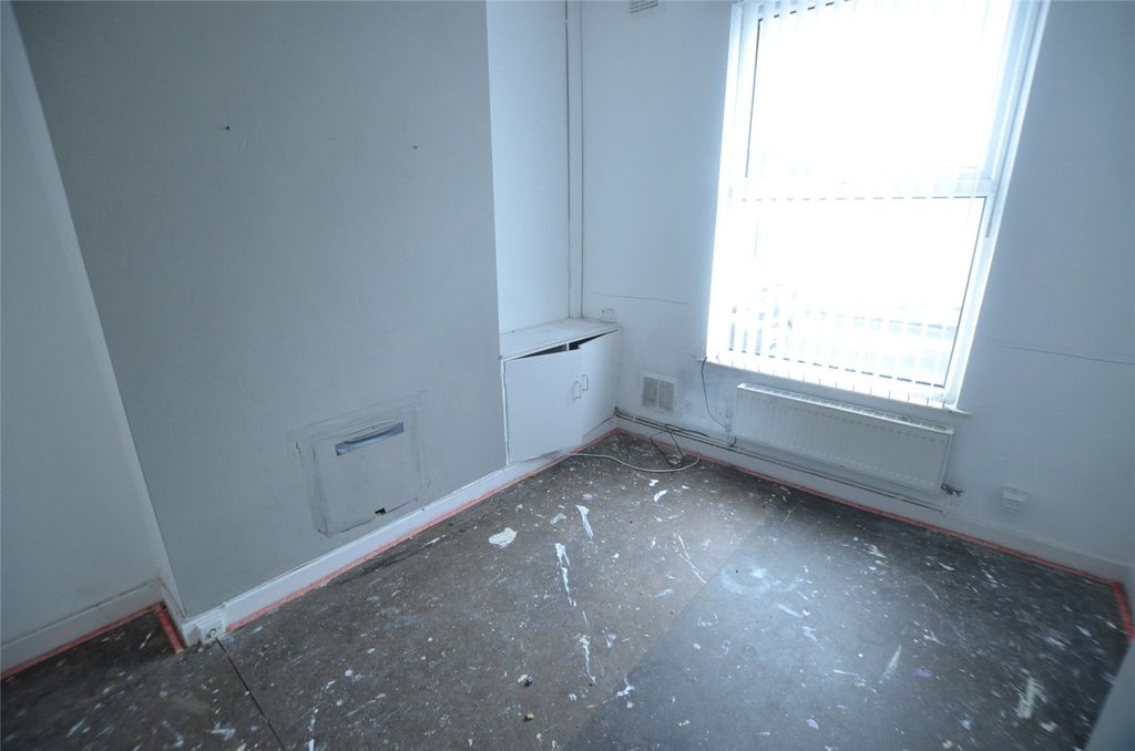 Property photo 2 of 8 Picture No. 01