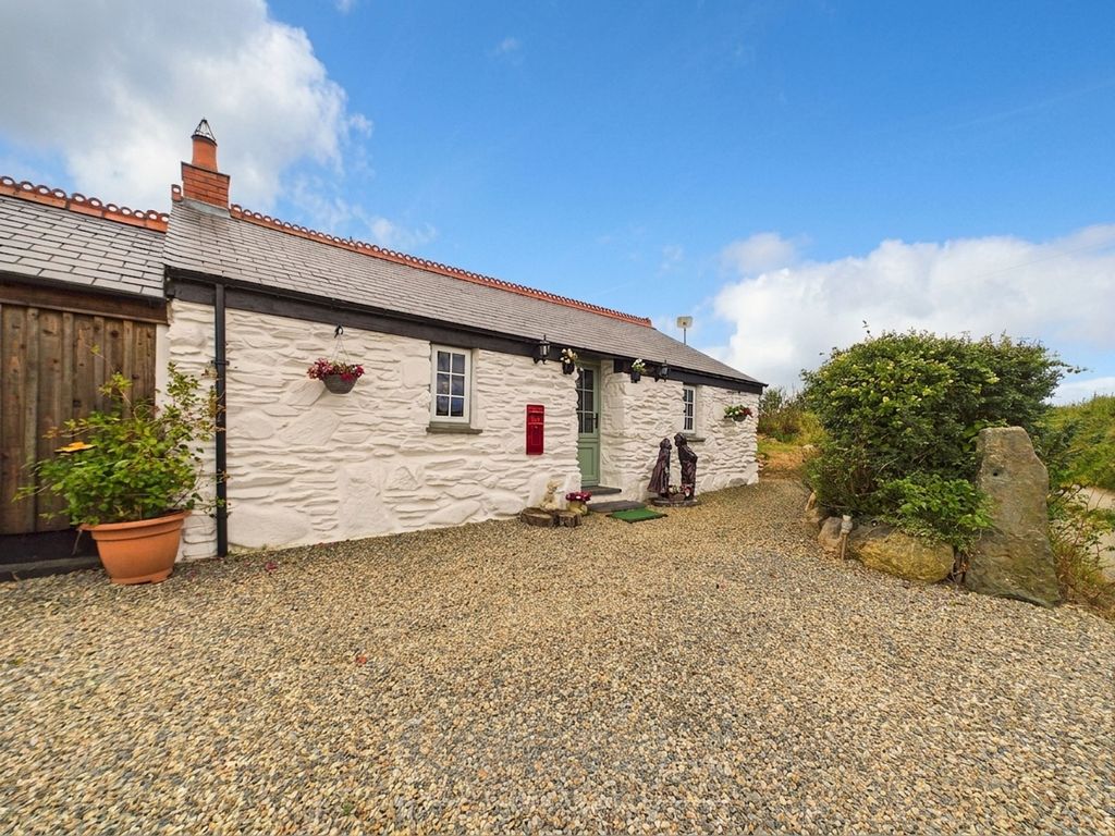 Property photo 1 of 43