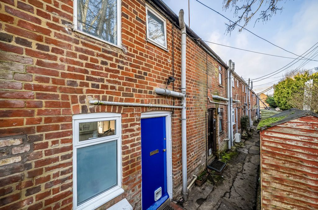 Property photo 2 of 16 Front