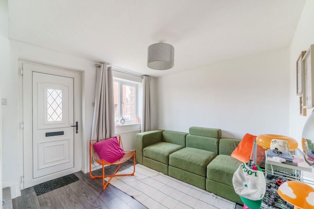 Property photo 2 of 22