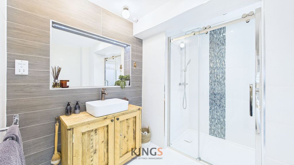 Additional image 45 of 5 bed detached house for saleUpland Drive, Brookmans Park AL9