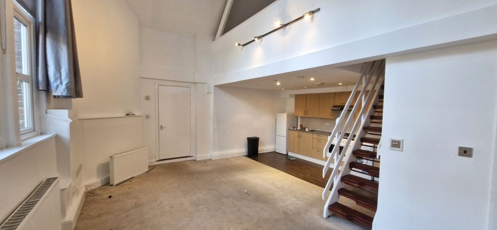 Property photo 2 of 7 20260116_132918_Resized