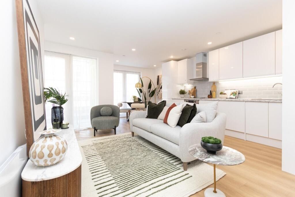 Property photo 2 of 8 4533962