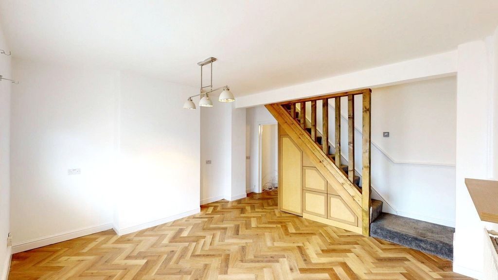 Property photo 2 of 14 Dining