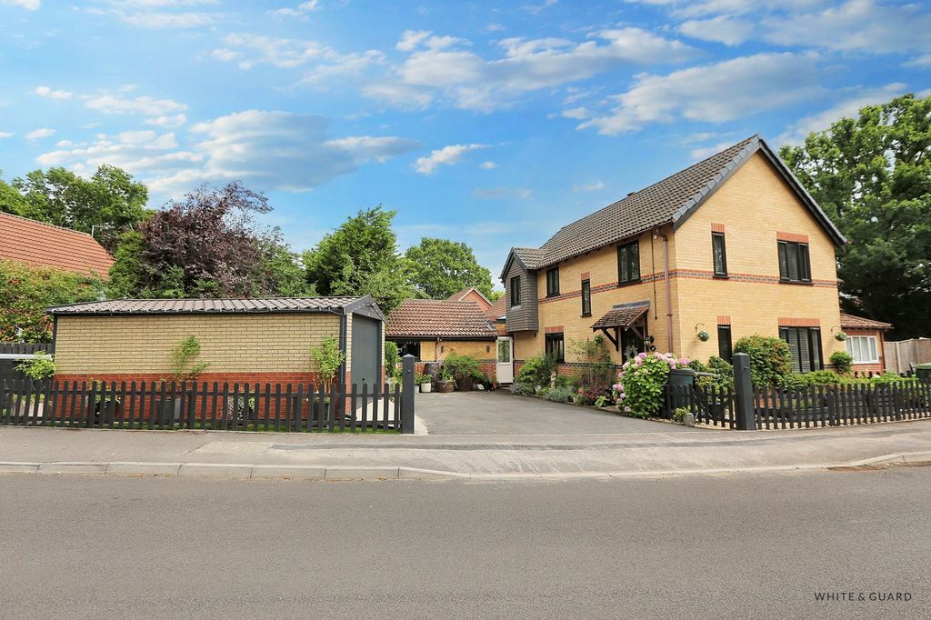 Property photo 1 of 14