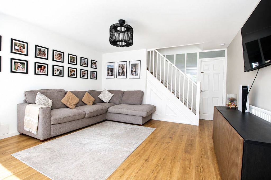 Property photo 2 of 14