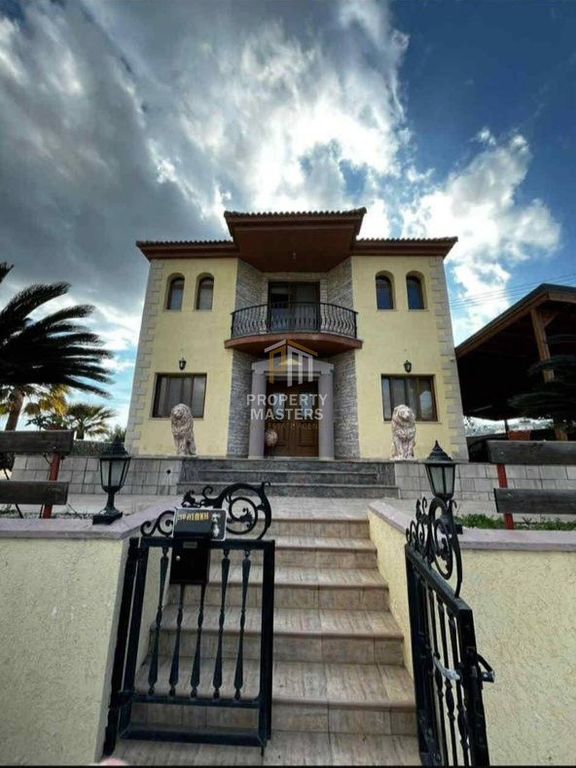 Property photo 1 of 16