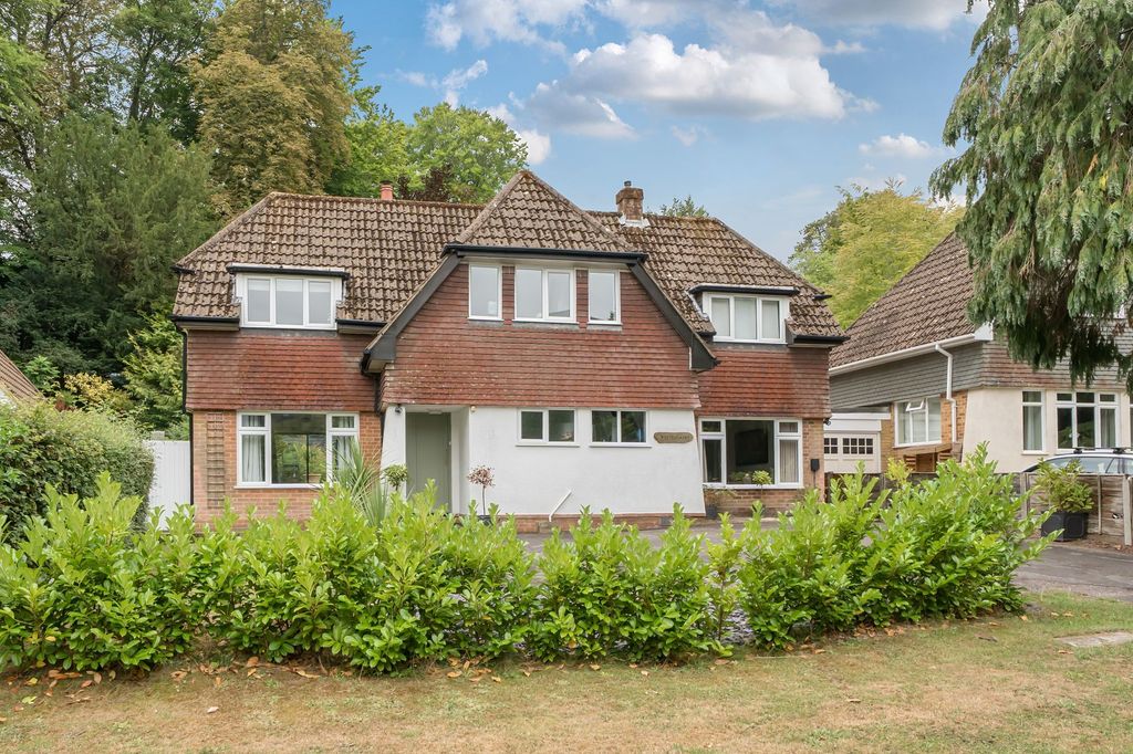 Property photo 1 of 25