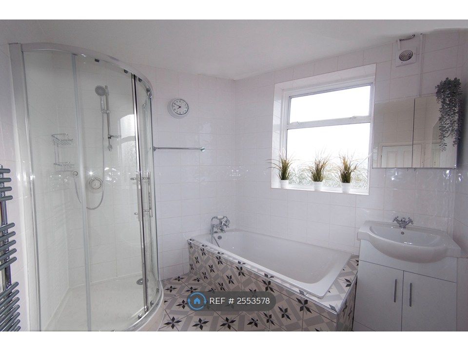 Property photo 3 of 7 Bathroom With Shower