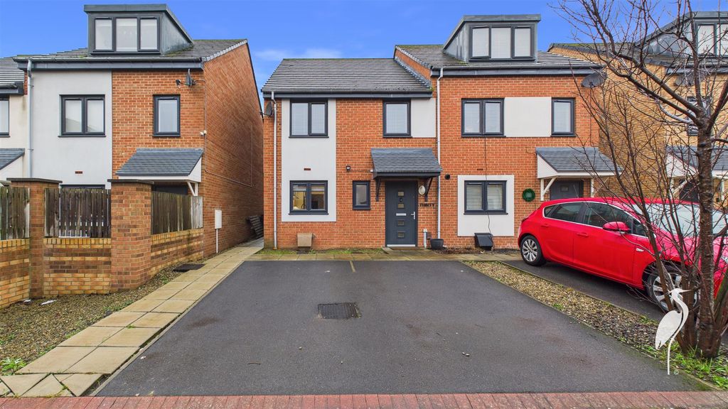 Property photo 1 of 24 Front Exterior