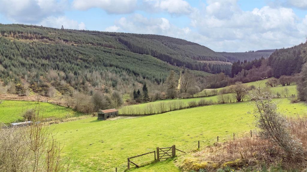 Property photo 2 of 22 06411&amp;2Cwmygerwyn-05.Jpg