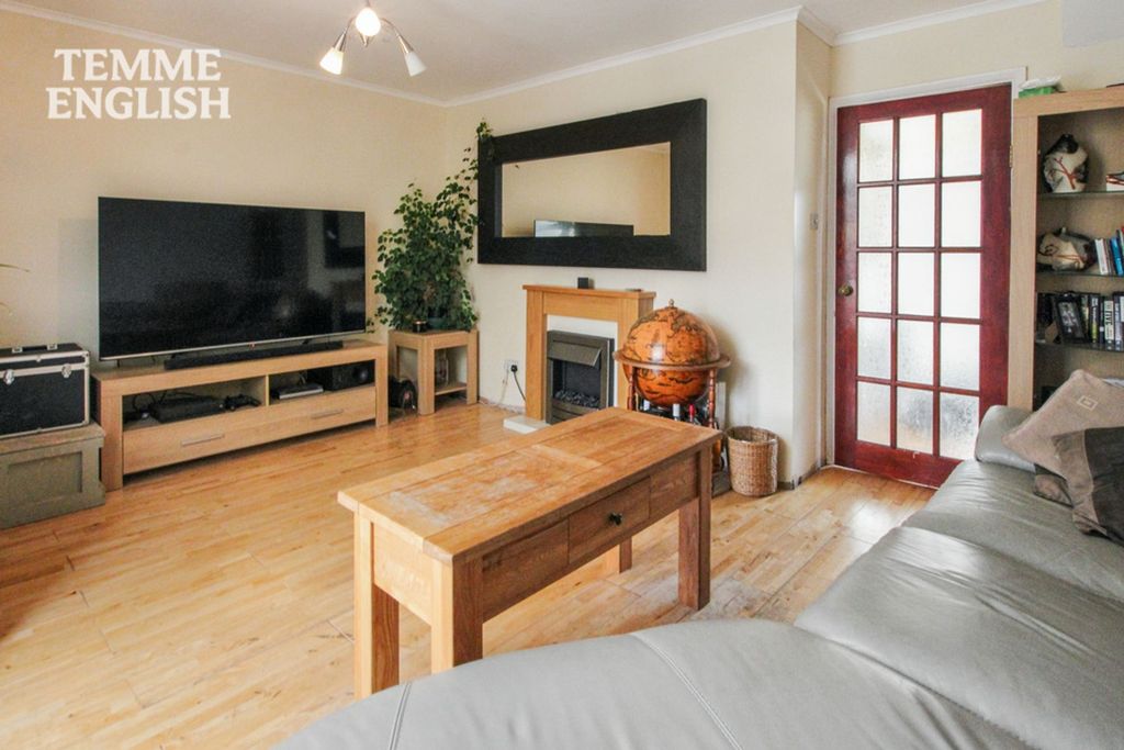 Property photo 2 of 15