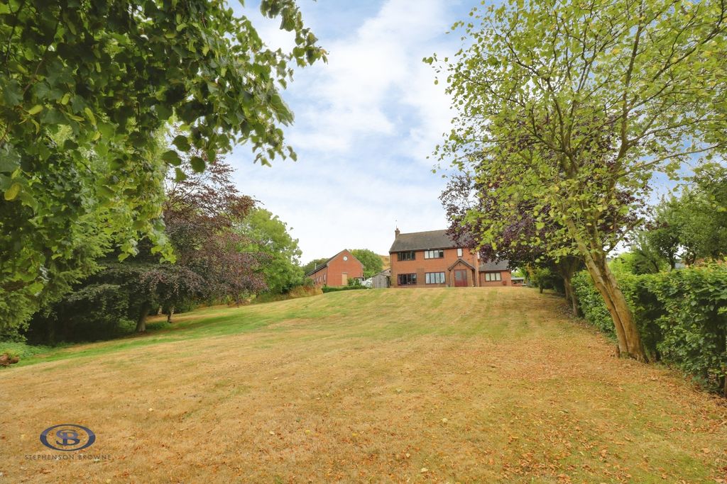 Property photo 3 of 44 Pbox-Img.Jpg