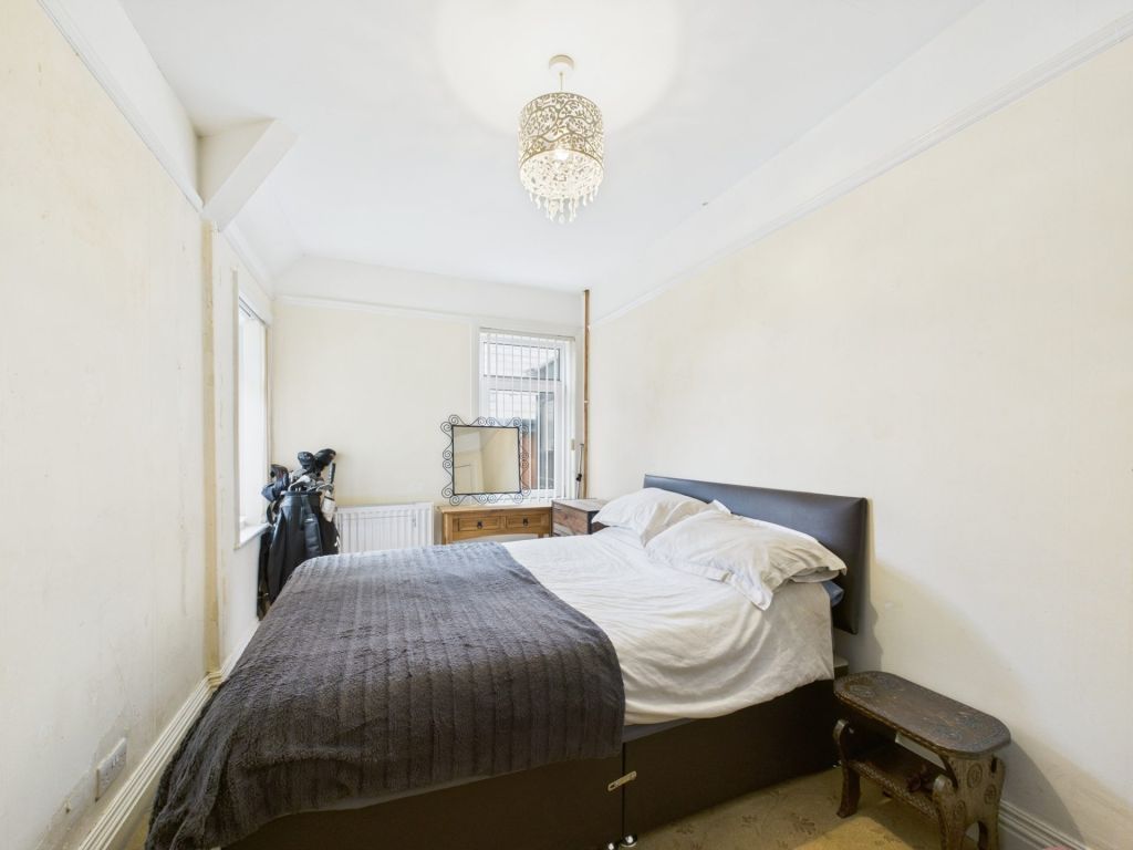 Property photo 3 of 28