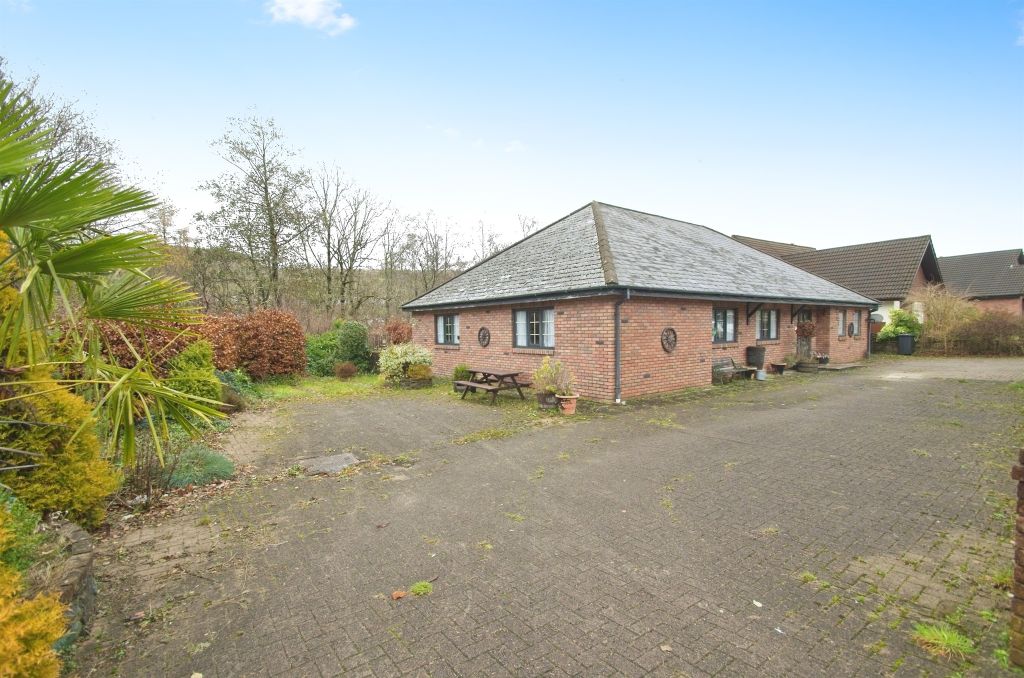 Property photo 3 of 22