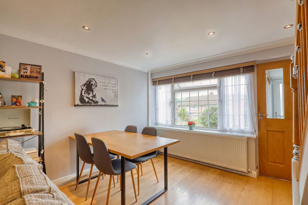 Property photo 3 of 18 Picture No. 31