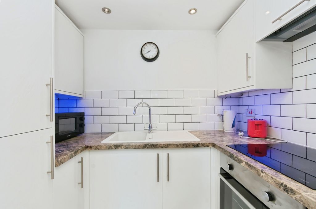 Property photo 2 of 15 Kitchen