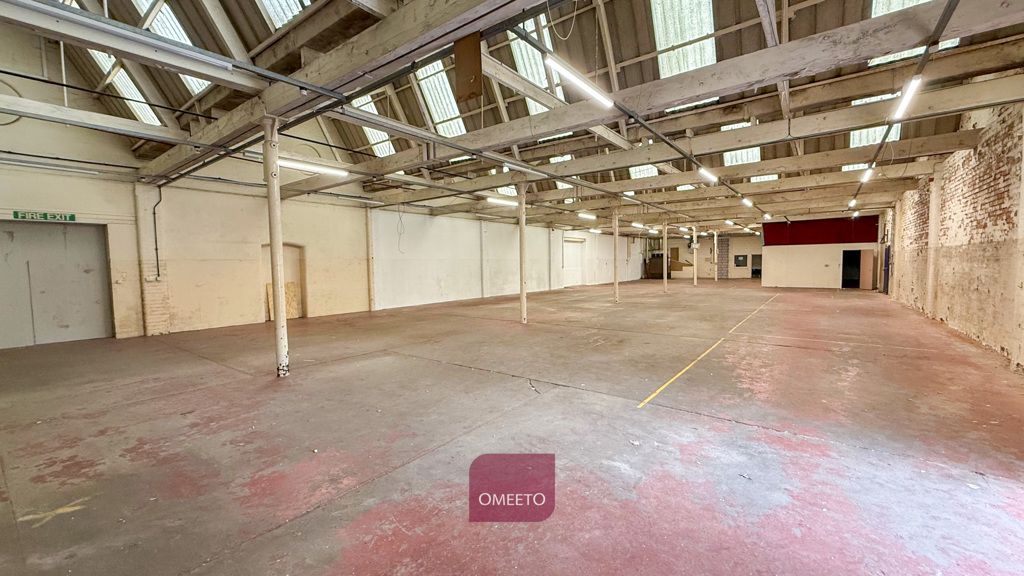 Property photo 3 of 8 Warehouse To Let
