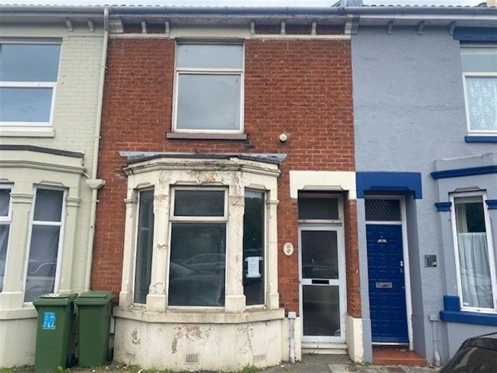 Property photo 1 of 12 Front External