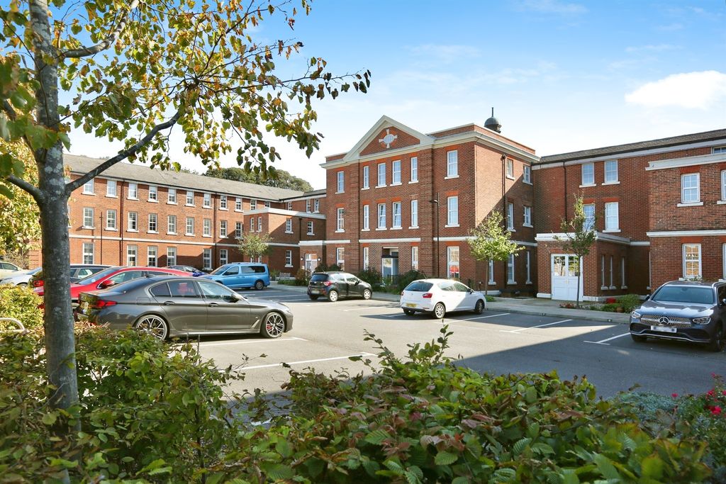 Property photo 1 of 7