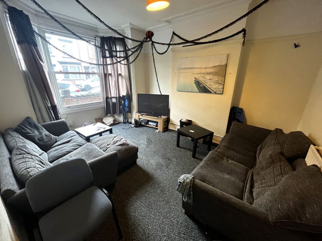 Property photo 1 of 14 Photo 1