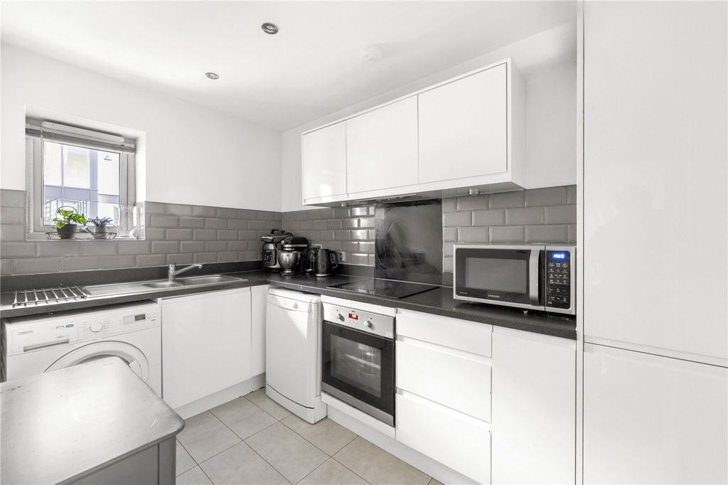 Property photo 3 of 12 Picture No. 03