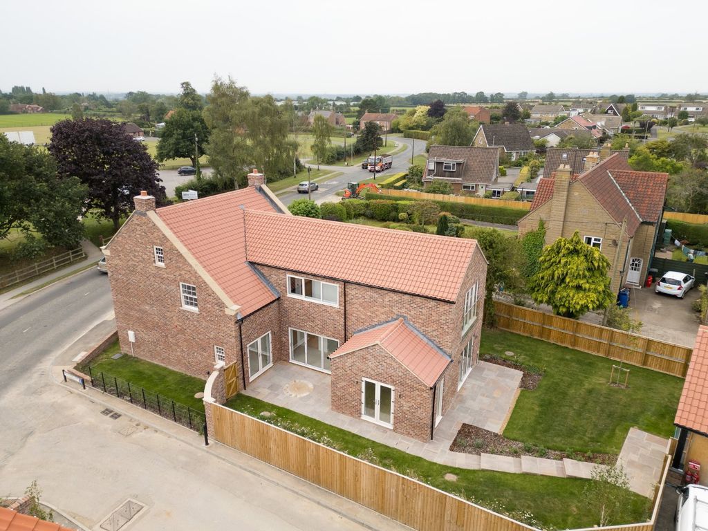 Property photo 3 of 15