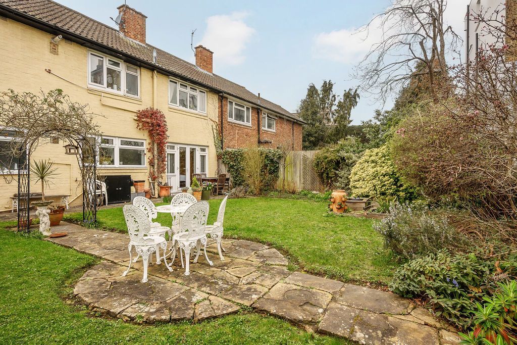 Property photo 3 of 12